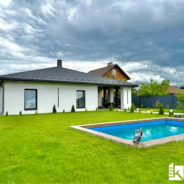 Одноповерховий будинок з якісним та стильним ремонтом