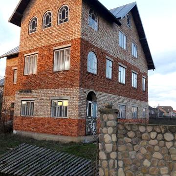 3-х поверховий будинок в м.Тлумач