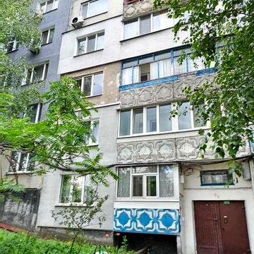 Продається двокімнатна квартира в м.Тернівка.