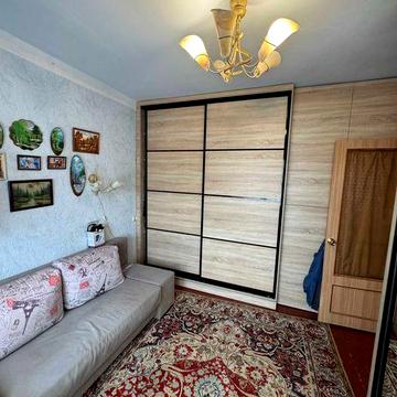 Продам 2- х квартиру  Залютино, ул. Золочевская