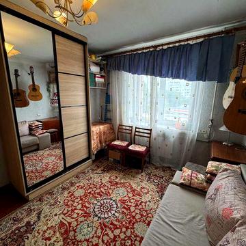 Продам 2- х квартиру  Залютино, ул. Золочевская