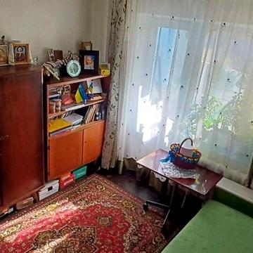 Продається 2-кімнатна квартира, вул. Ірини Бекешкіної 18Б, Воскресенка