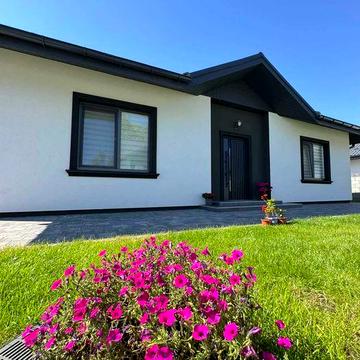 Дуже гарний будинок з ремонтом!