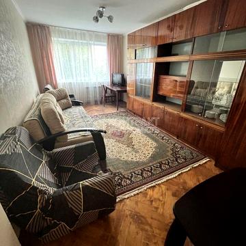 Нескорених вул., 37д