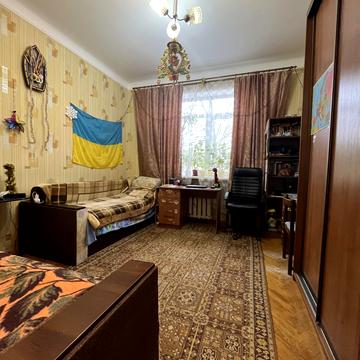 Михайла Бойчука вул. (Кіквідзе), 2/34