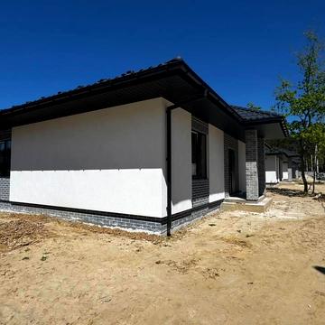 Квіткова вул., 1