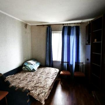 Сімї Глодан вул., 37