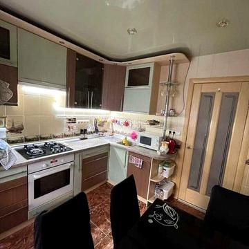 Продам 2к квартиру в цеглі, покращенка, 50кв.м. з ремонтом