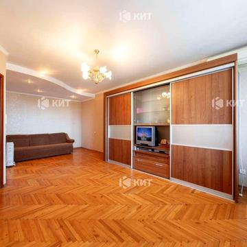 Каденюка вул., 22б