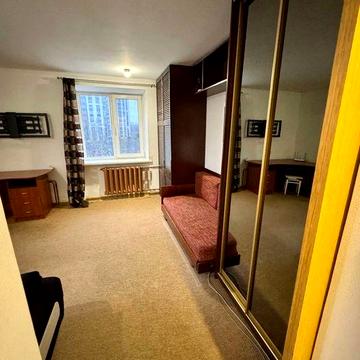 Продам 1-кім кв-ру,  Гузара, 9-А, Соломян р-н, масив Відрадний, Київ.