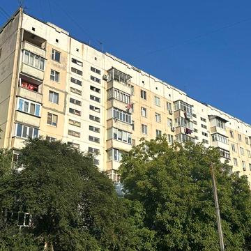 Продається простора 1-кімнатна квартира