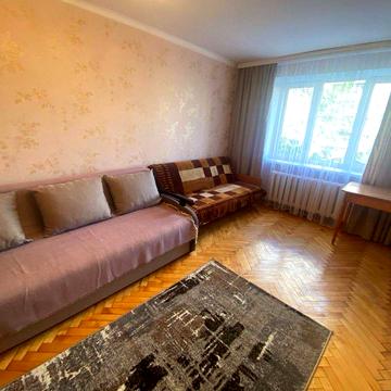 Здам невеличку"готельку". Ак. Корольова 10 - в. Микільська Борщагівка.