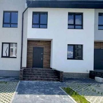Продам часть дома 84м2, 2 этажа, от Жадова 5мин, вода, свет, маршрутки