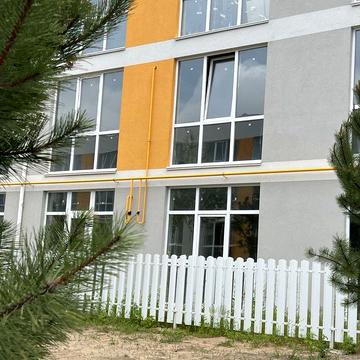 Продаж Квартири з властним  двориком 45м2 з ремонтом Є Газ