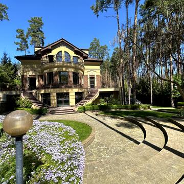 Київська вул.