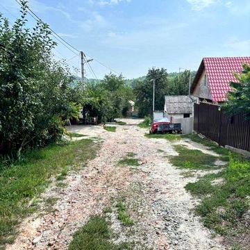 Продаж будинку в межах міста