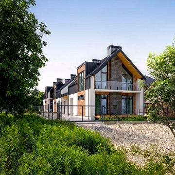 Продаж стильного 2 поверхового будинку по вул. Тракт Глинянський.