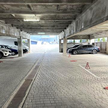 Височана вул., 18