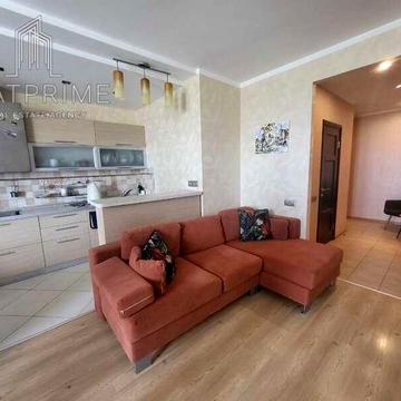 Саеперно-Слобідська, 22, євро-двушка 70 м2. Завжди є світло!