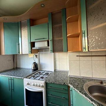 Сдаю квартиру ул Парковая/грушевского  две комнаты