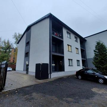 Франтішека Тіхого вул., 1