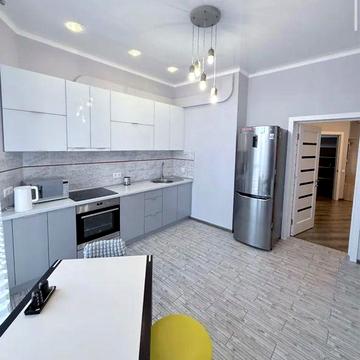 Оренда квартири на плато Аркадійське 9