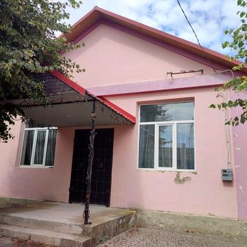 Будинок в селі Коршів - 12000 Дол США. Торг.