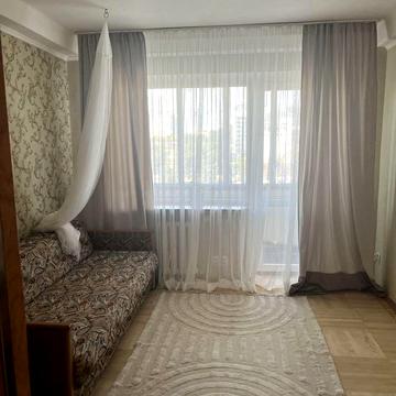 Миропільська вул., 35