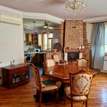 Продаж - теплий будинок в тихому обжитому місці. Бобриця. Київ - 17 км