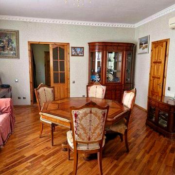 Продаж - теплий будинок в тихому обжитому місці. Бобриця. Київ - 17 км