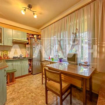 Гарна локація! 2кімн. квартира у Хортицькому районі.