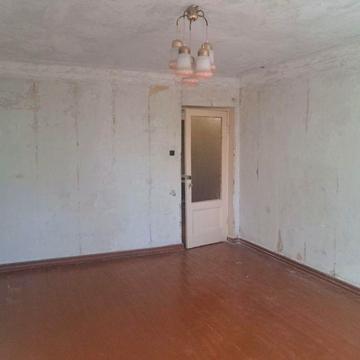 Продам квартиру под ремонт