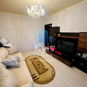 Продаж квартира, 3 кімнатна, вул. Ахматової Анни, Позняки, Київ