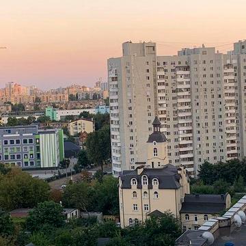 Продам 2-х комнатную квартиру  бульвар  Ярослава Гашека 22,