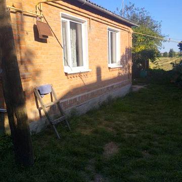 Продам часний будинок