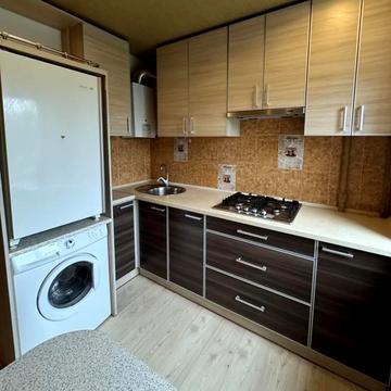 Київська, 61