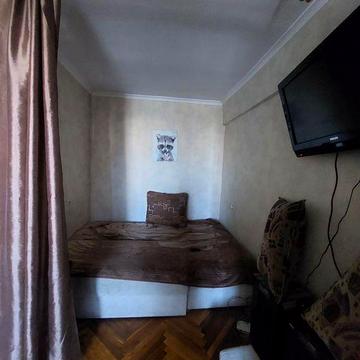 Продаж. 1к. квартири, вул. Ак. Заболотного, 126/1, м. Теремки/Глушкова