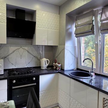Лесі Українки бульв., 28