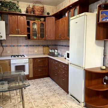 Продам 1 комн. Титова 1