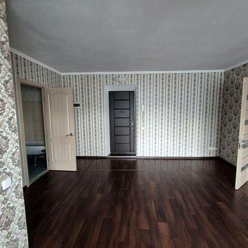 Продам квартиру м.Синельникове вул.Миру