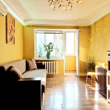 2х. метро Нивки.улица Щербаковского 45.Ремонт.