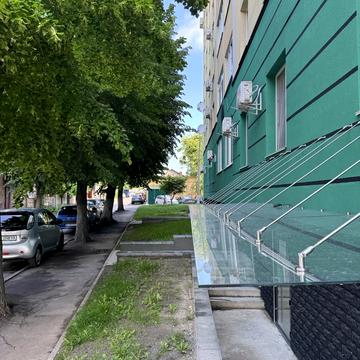 Тиха вул., 7