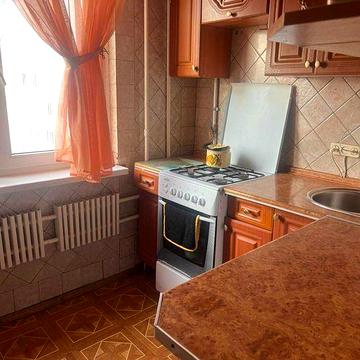 Сдам 2к, кв, метро «Героев Труда»