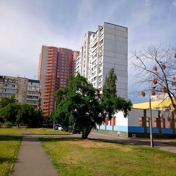 Оболонський просп., 28-Б