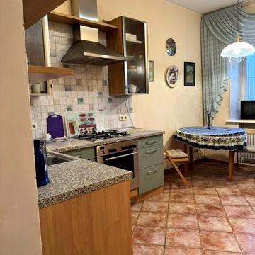 Продам срочно 2 ком 81 кв Довженко 6 дом Каркашадзе. ЖК