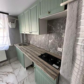 2 кімнатний частина Будинка (Центр) з окреме подвірʼя
