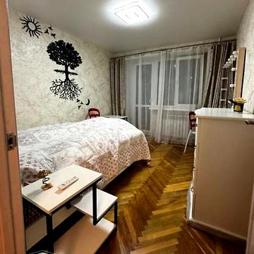 Продаж 4к Квартира Івана і Юрія Лип вулиця