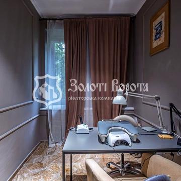 Повітряних Сил просп. (Повітрофлотський), 16