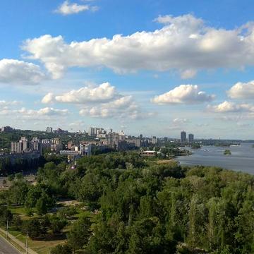 Набережна Перемоги вул., 112-Д