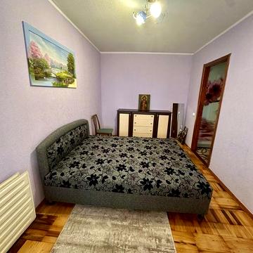 Сдам 2-комнатную квартиру Бочарова 3
